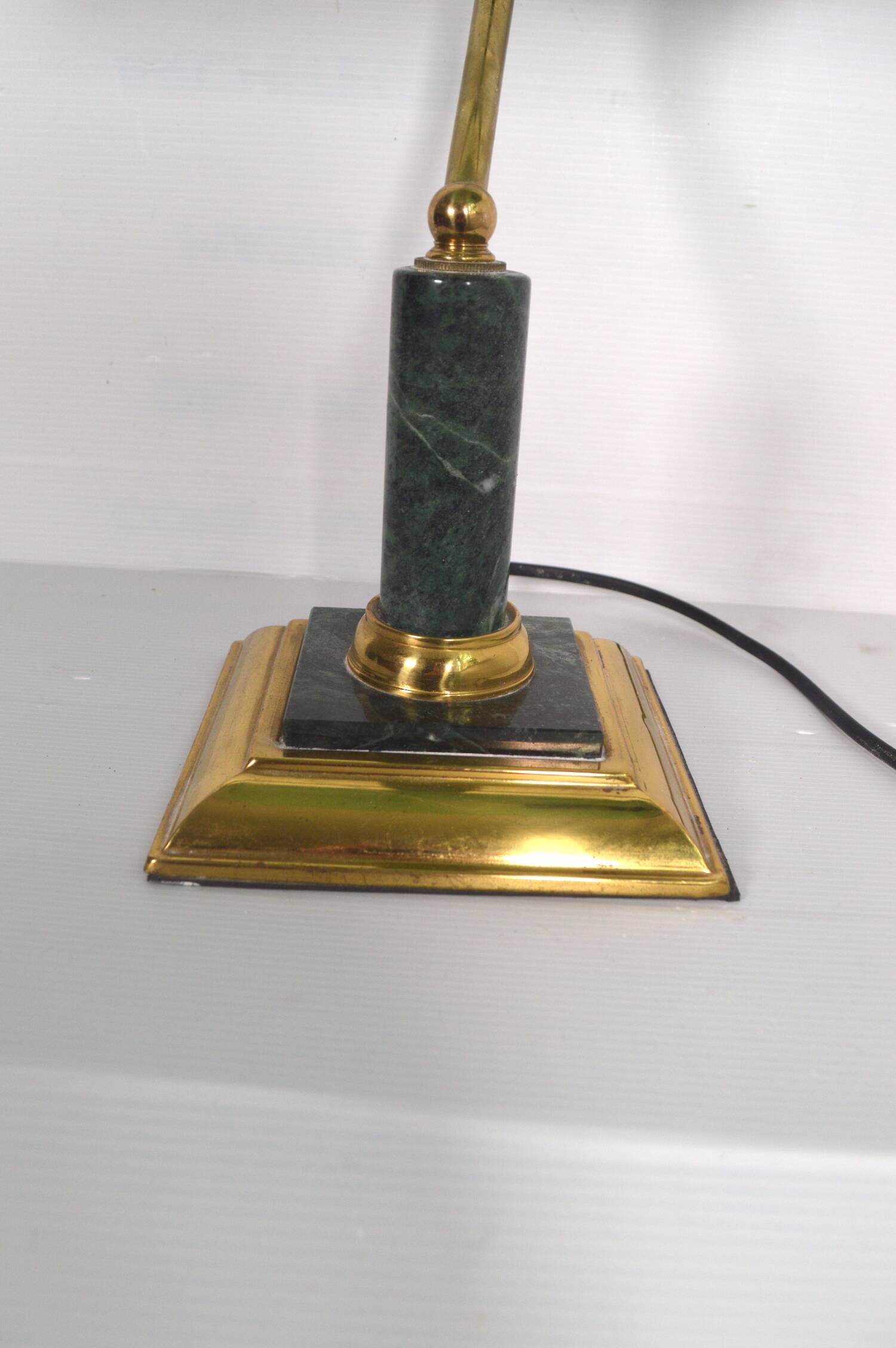 Banker's lamp