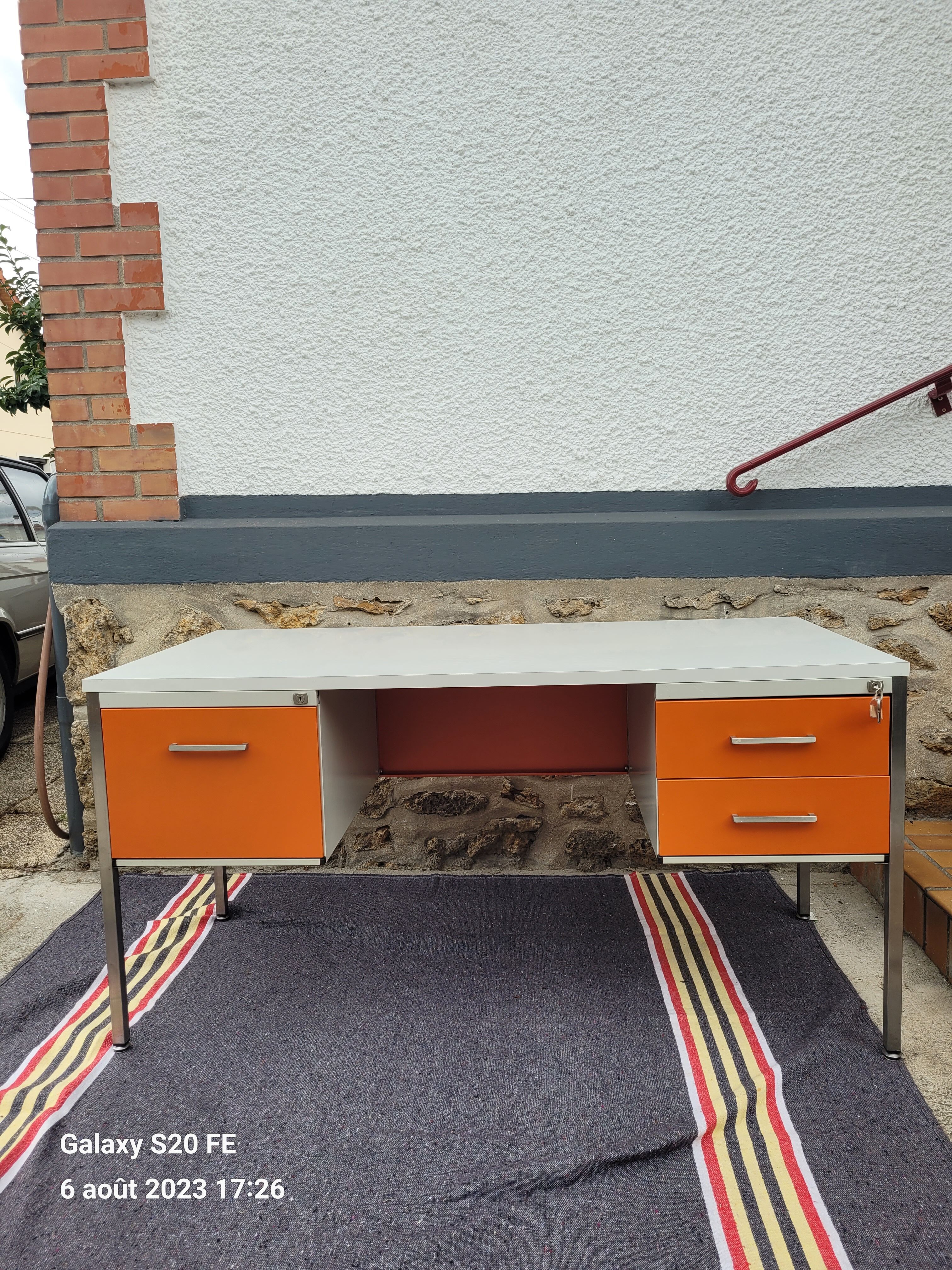 1980s desk and chair set