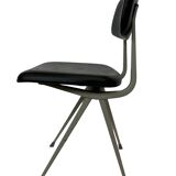 Friso Kramer Result Ahrend chair by Ahrend de Cirkel Dutch Design