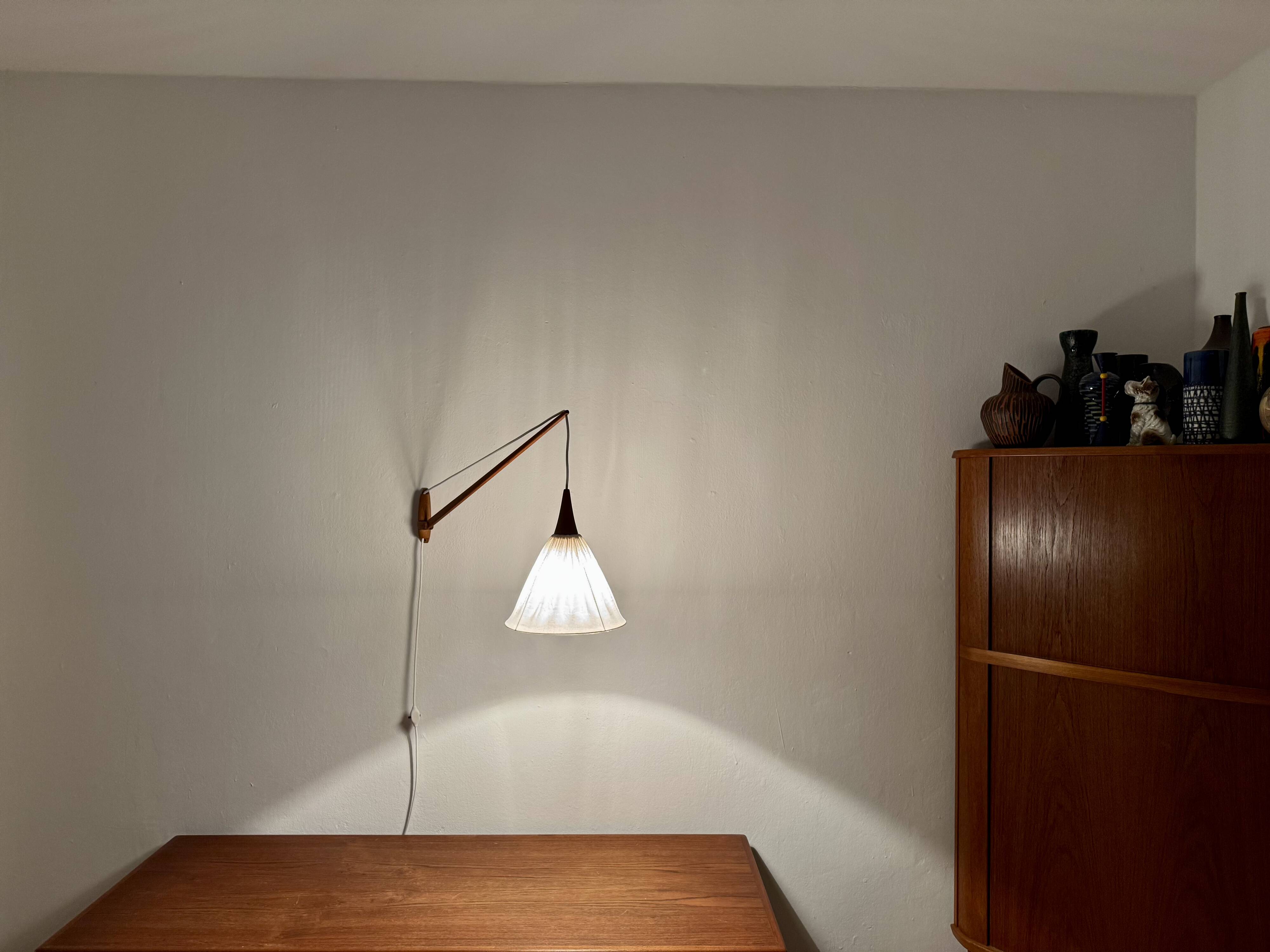 Danish Adjustable Oak Wall Lamp by Uno and Östen Kristiansson
