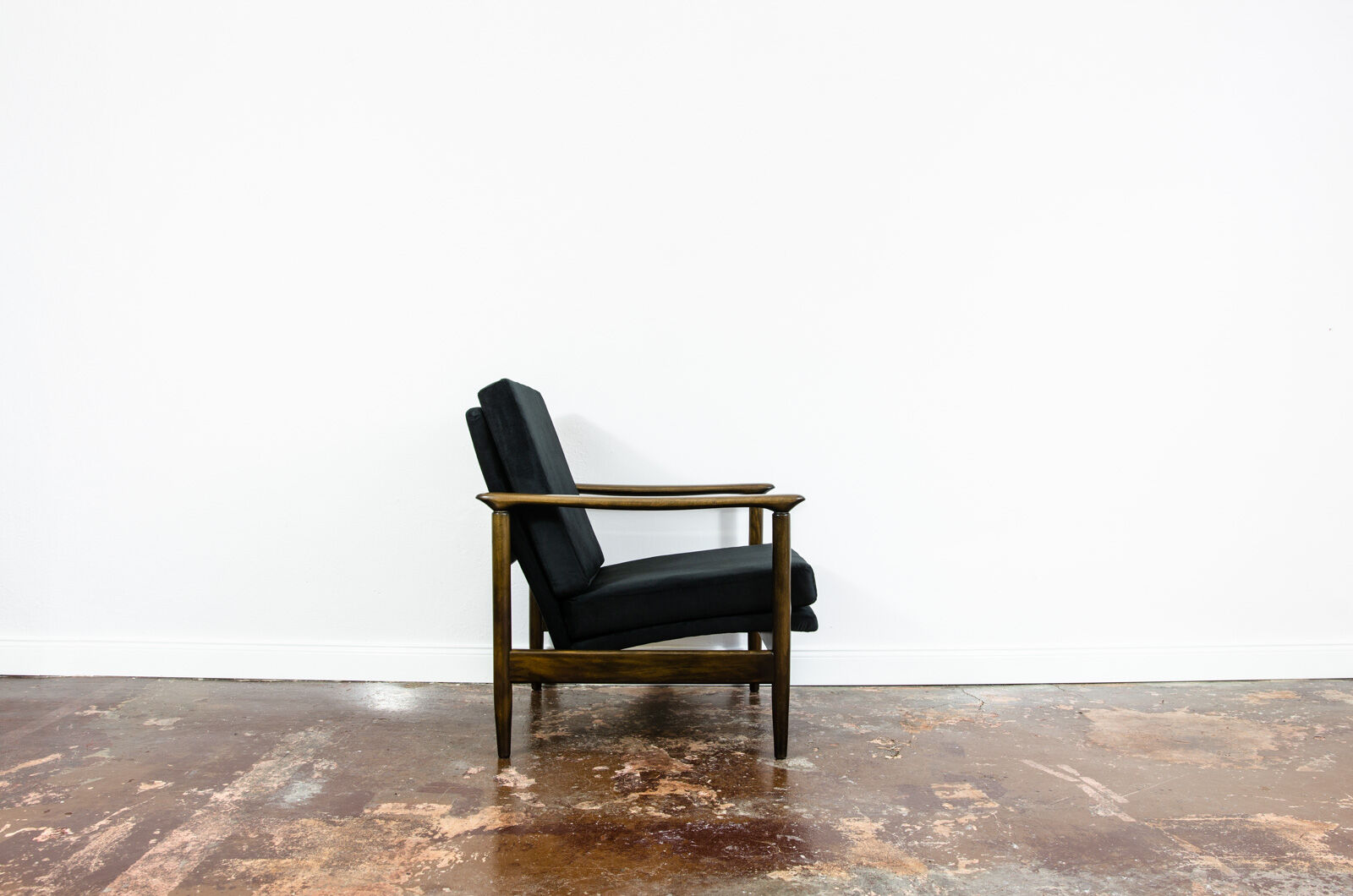 GFM 142 by Edmund Homa 1960's