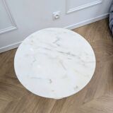 Eero Saarinen pedestal table by knoll
