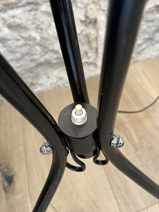 Blue flower floor lamp