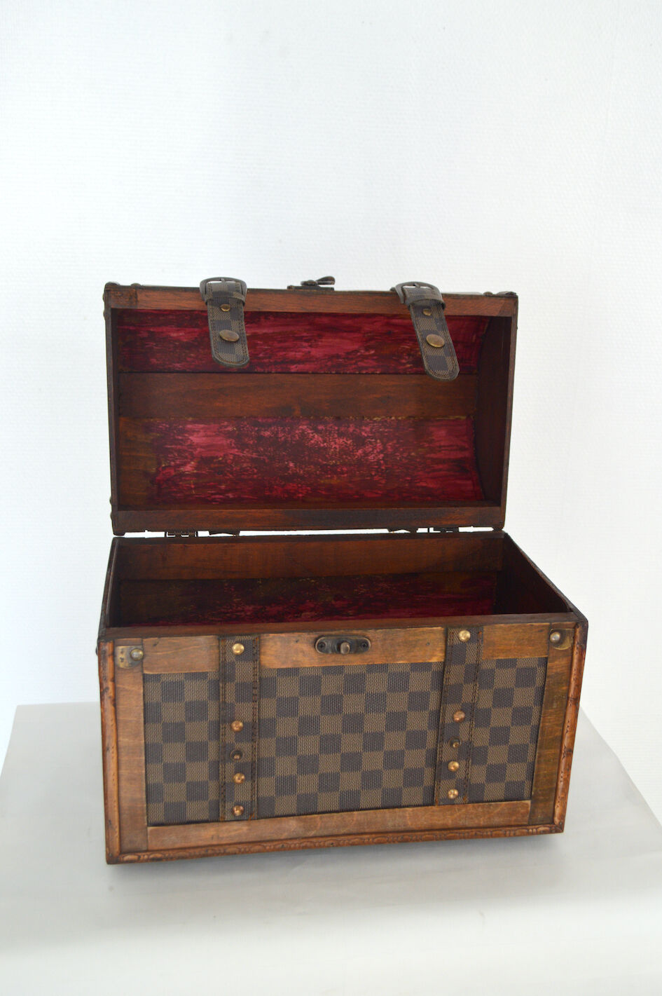 Wooden trunk