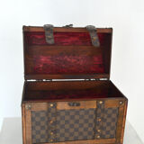 Wooden trunk