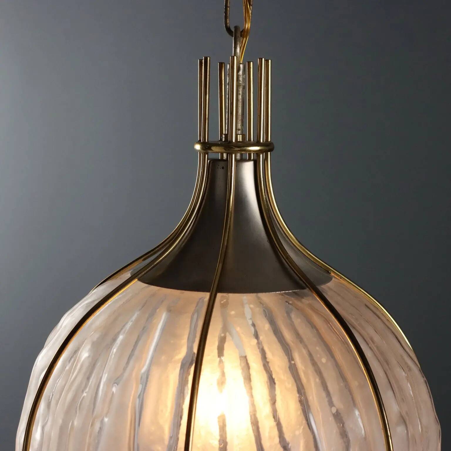 Suspension vintage en métal, laiton et verre, Italie, années 1970