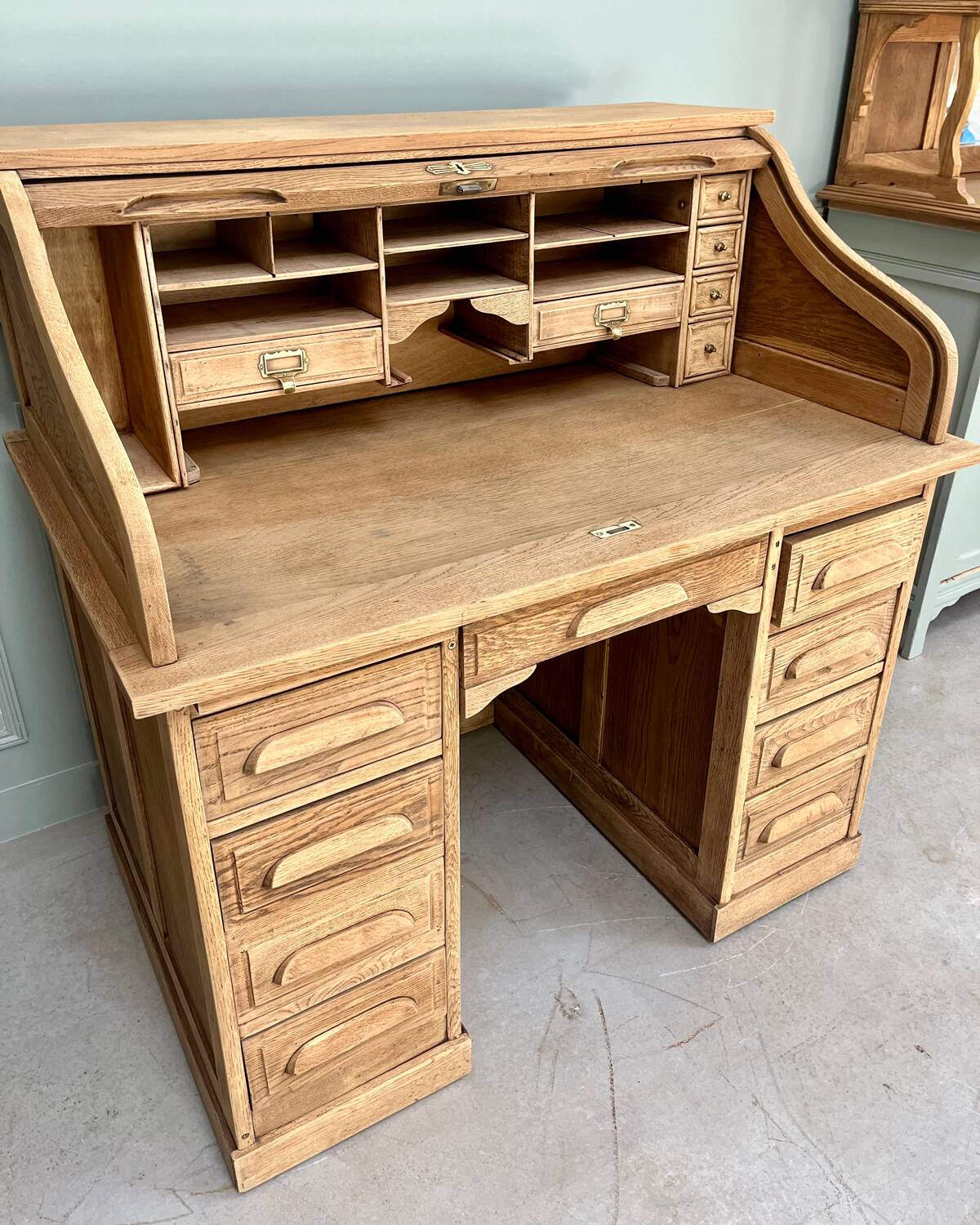 Bureau américain à rideau / Comptoir