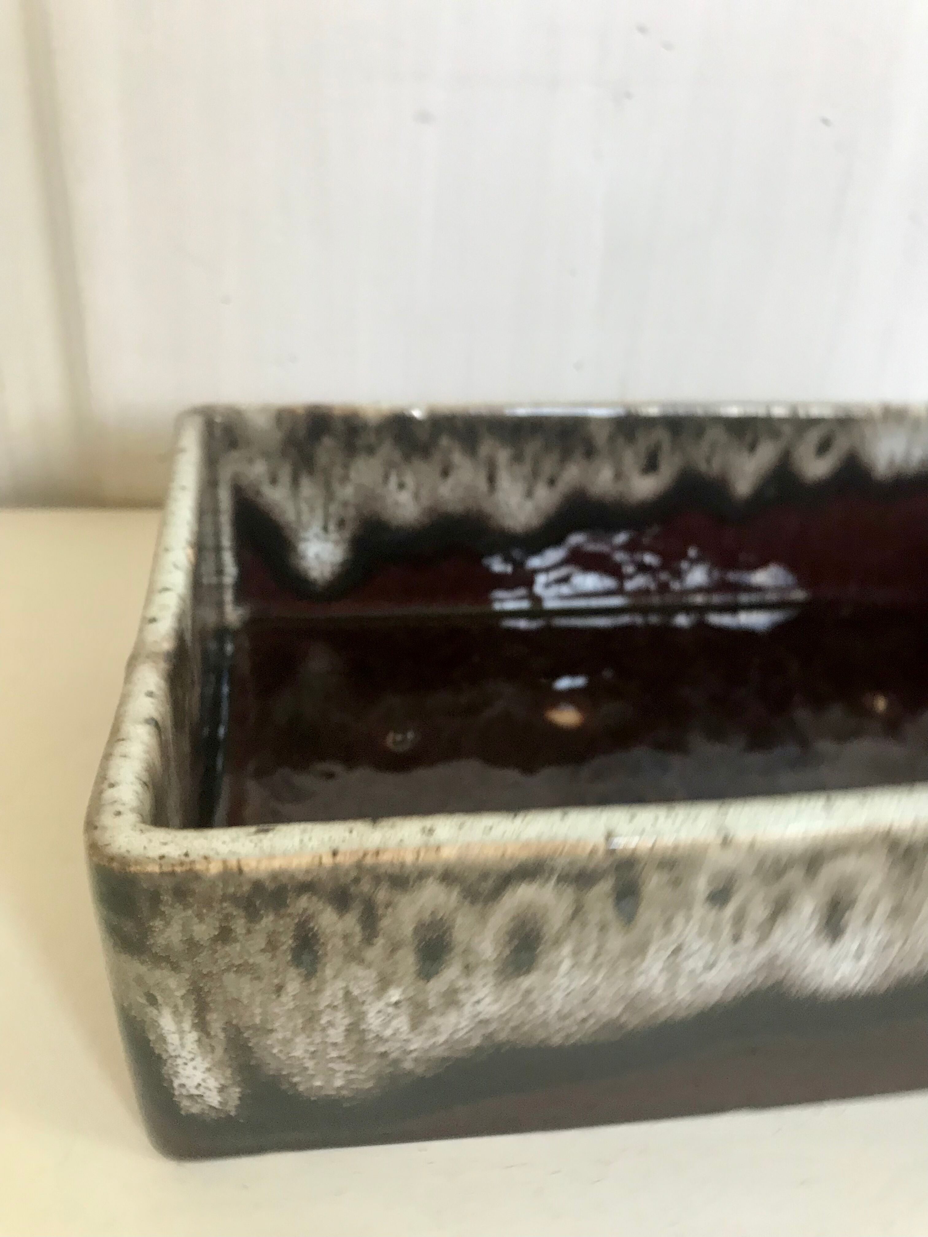 Vintage ceramic pocket