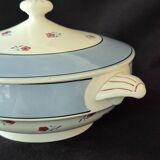 Vegetable dish (soup tureen) in Digoin Sarreguemines earthenware, model AIX A156.