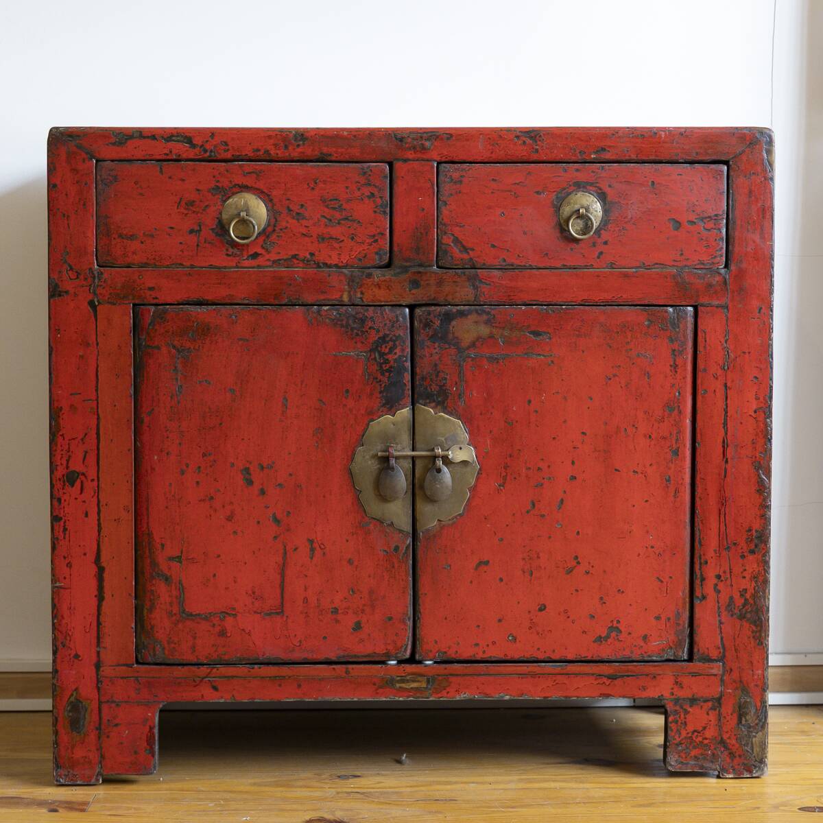 Buffet in ancient Chinese elm, lacquered red.