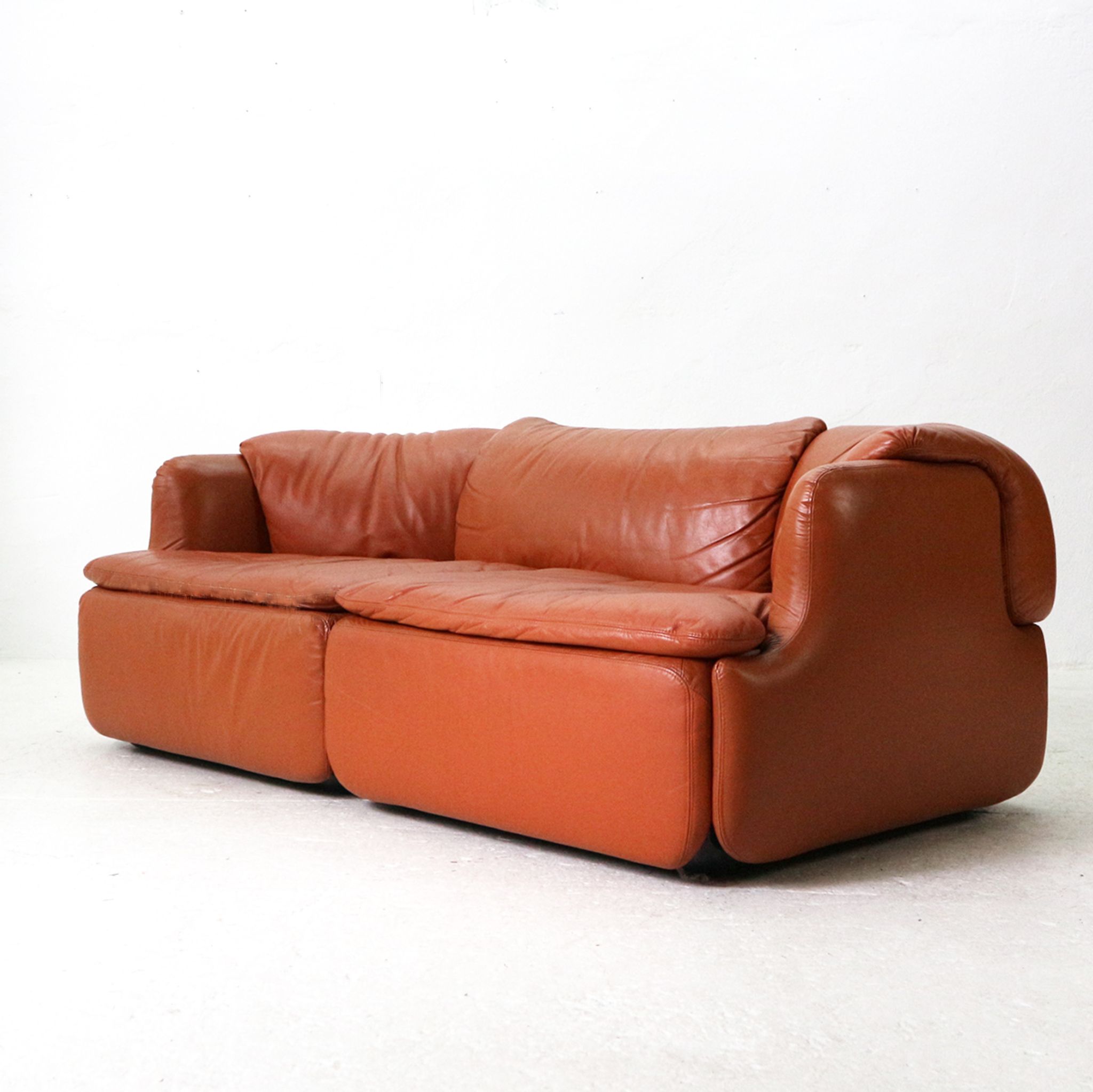 Confidential sofa by Alberto Rosselli for Saporiti Italia, 1970s