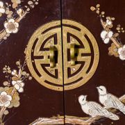 Chinese furniture XXth Red lacquer Decor of branches and birds