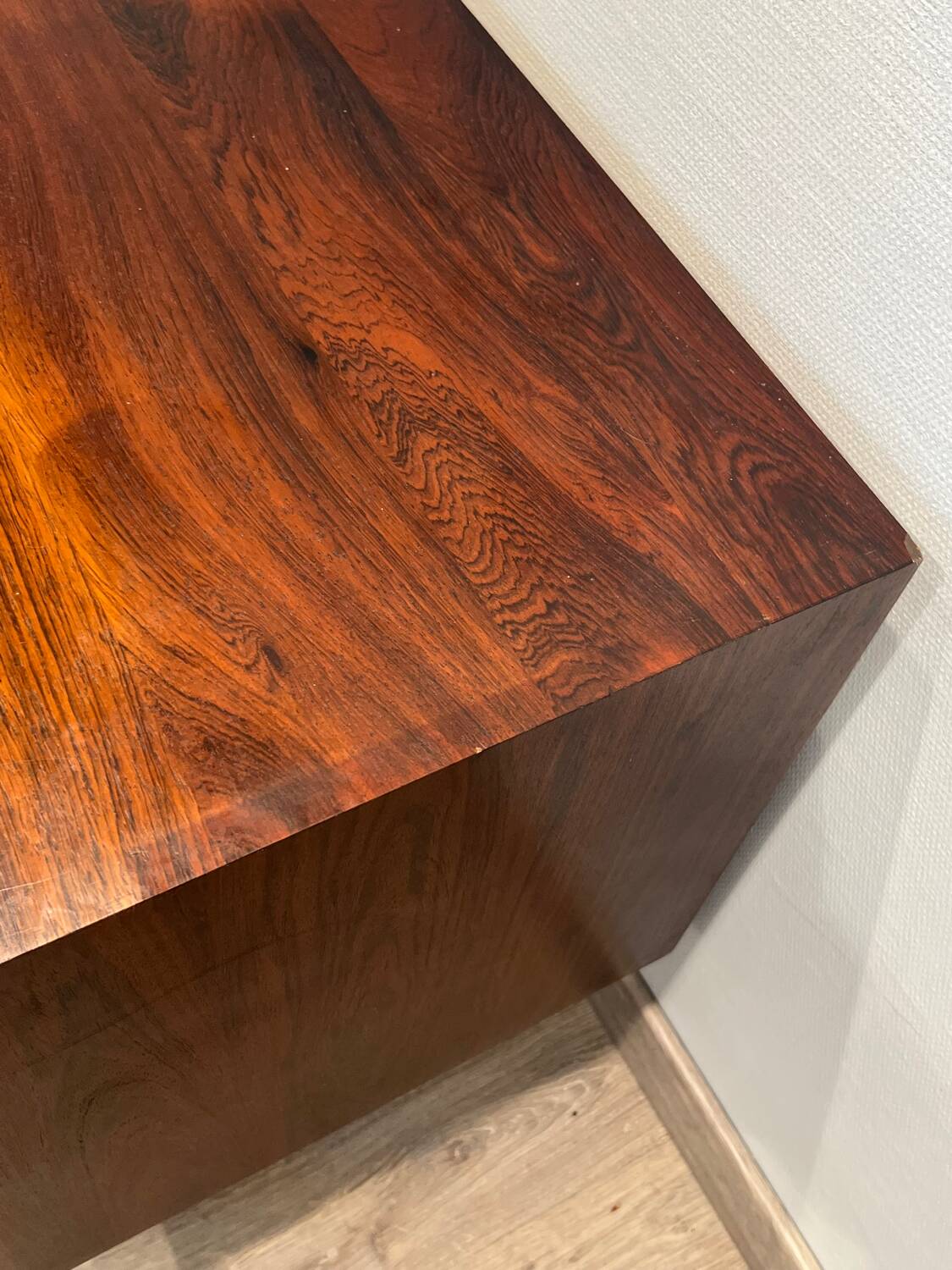 Low Scandinavian cabinet in Rio rosewood