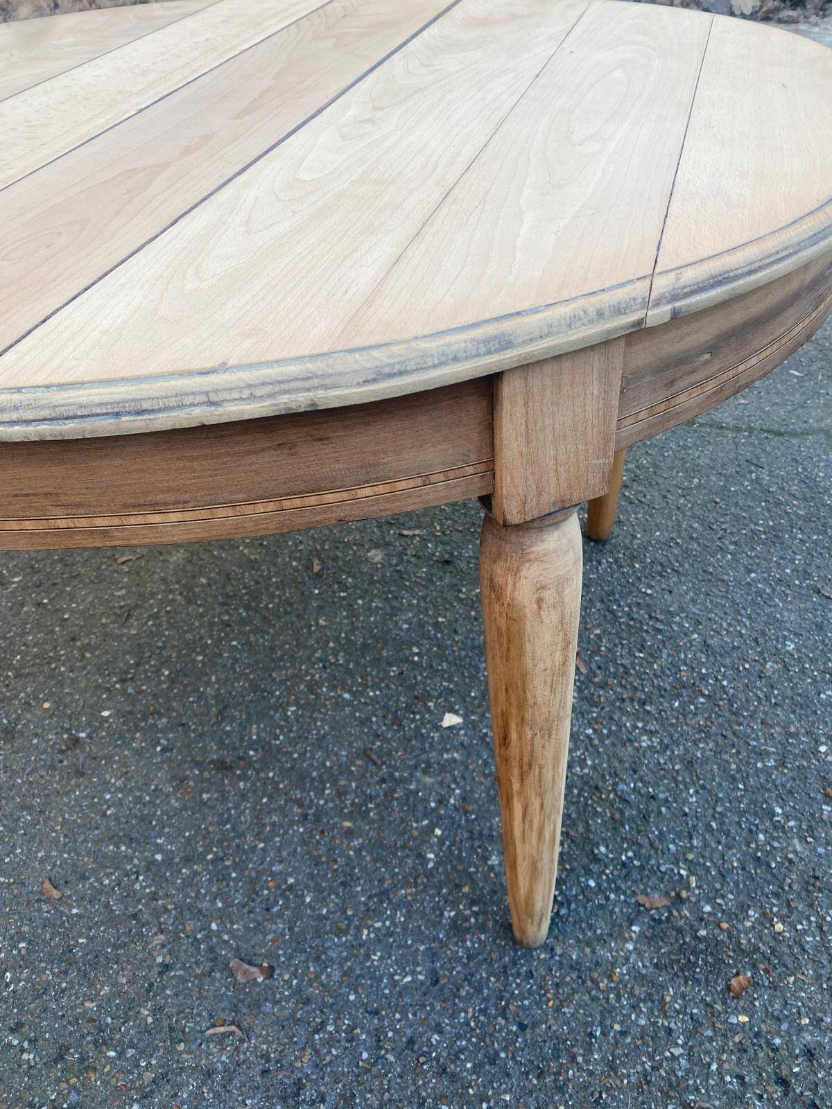 Renovated Louis Philippe round extendable dining table from the 18th century, 205cm.