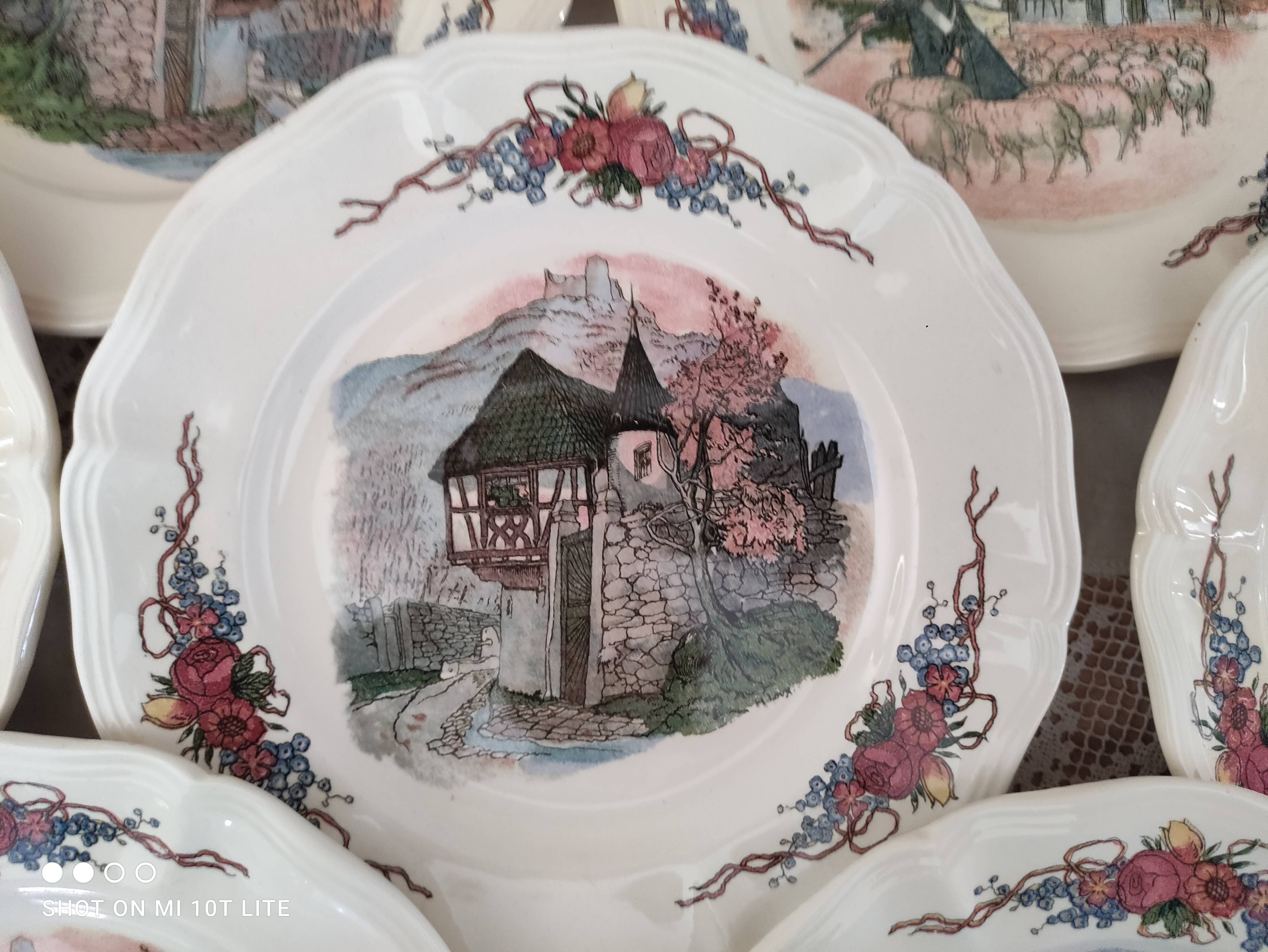 Lot de 12 assiettes à dessert Sarreguemines modèle Obernai