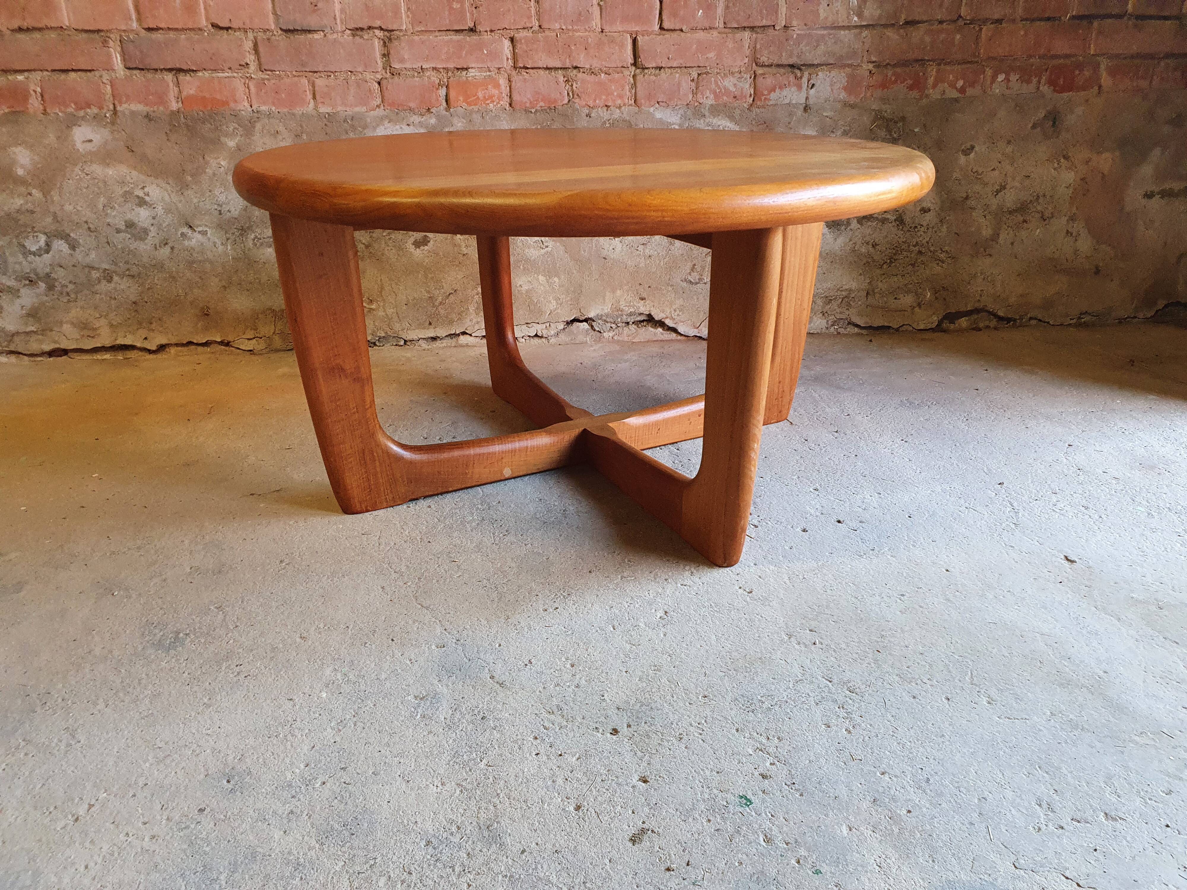 Teak coffee table Niels Bach, Denmark 1970