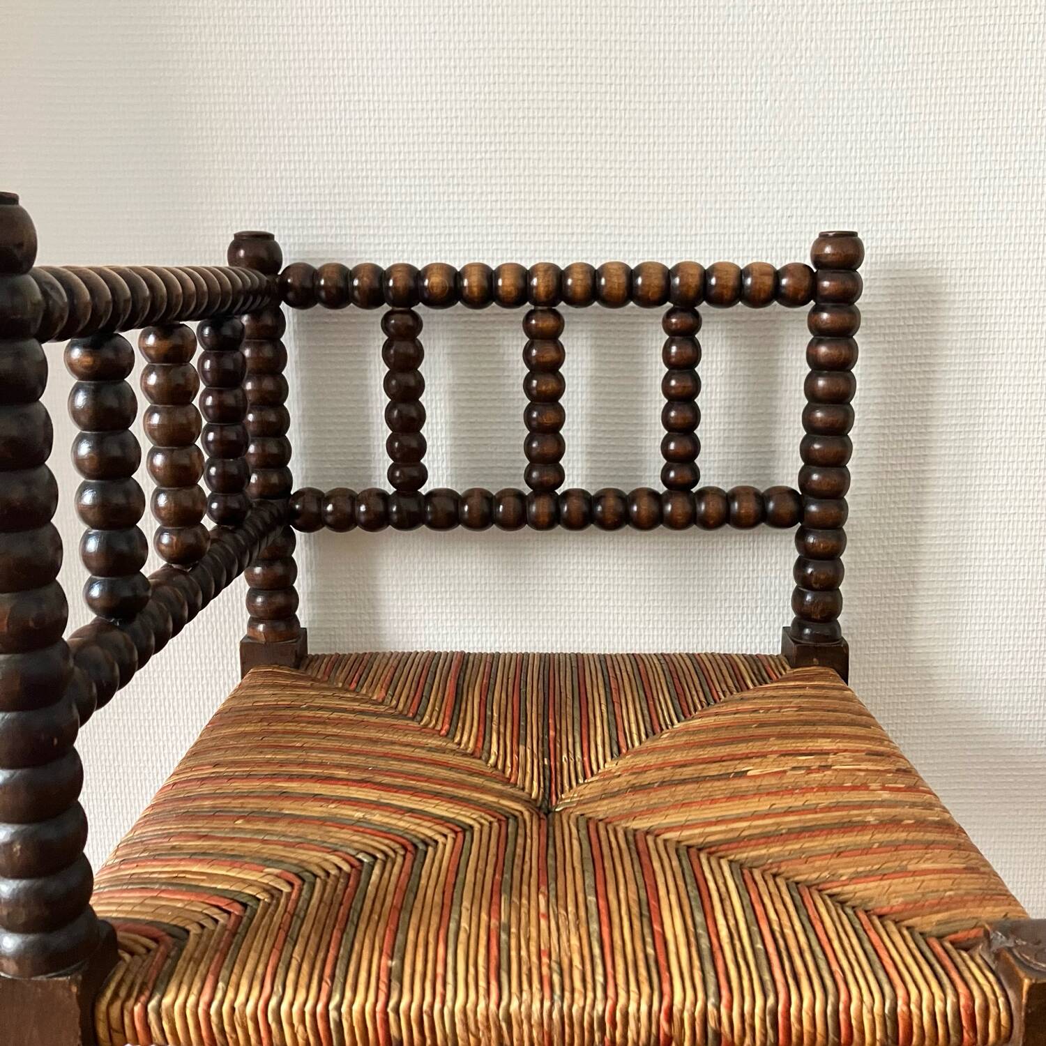 Turned wood corner chair