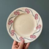 Series of 8 dessert plates 1900 in Longwy earthenware