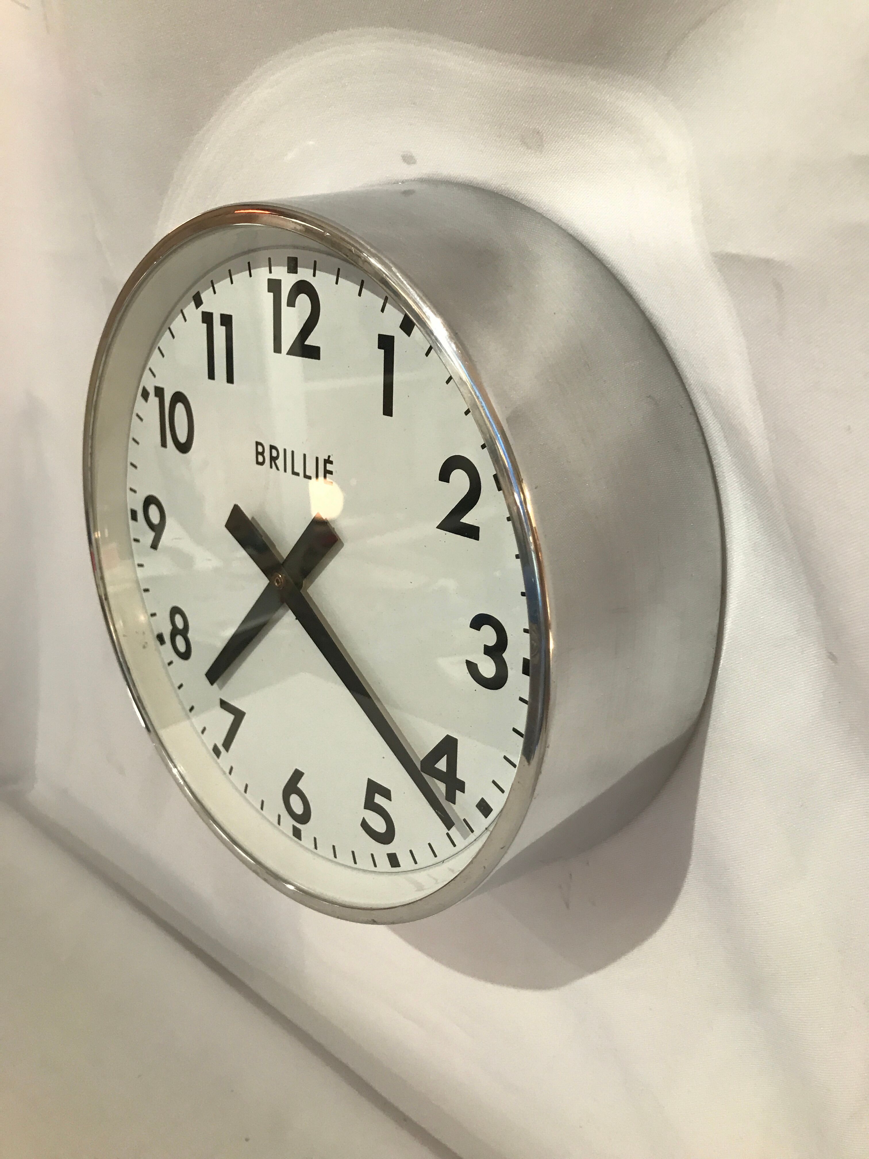 Industrial Brillie clock 25 cm functional vintage