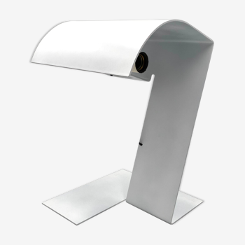 Lampe de table blanche 'blitz' conçue par le collectif Trabucchi, Vecchi et Volpi