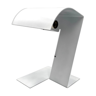 Lampe de table blanche 'blitz' conçue par le collectif Trabucchi, Vecchi et Volpi
