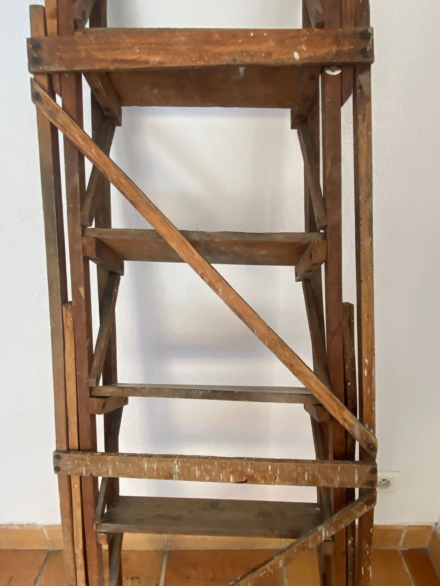 Wooden painter's step ladder