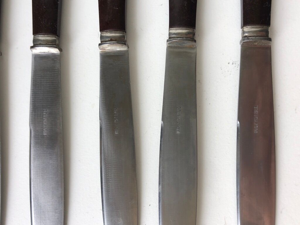 10 bakelite handle knives