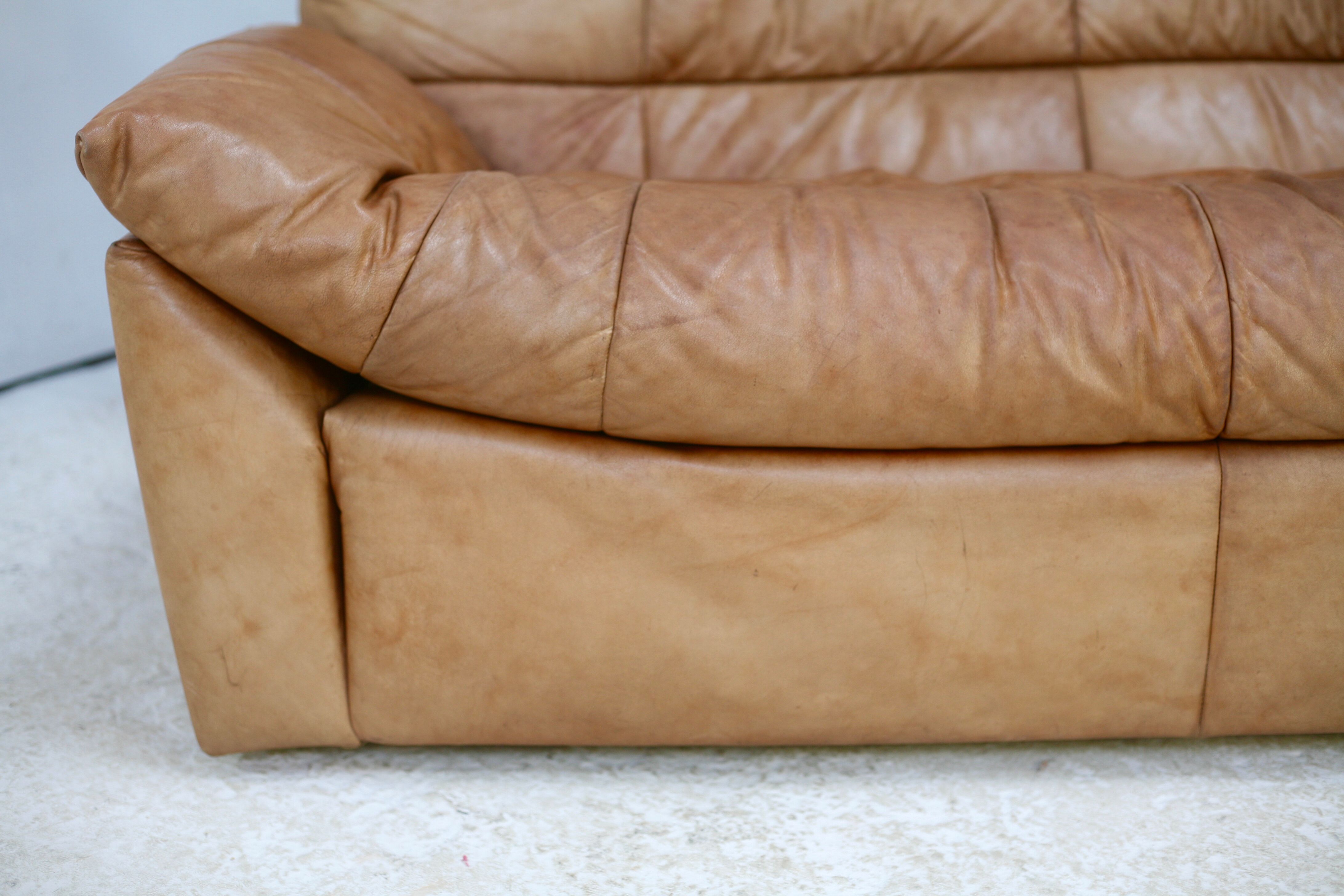 Sofa by Michel Ducaroy, leather, 1978. Model Dianthus. Edited by Ligne Roset.