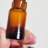 Flacons de pharmacie anciens