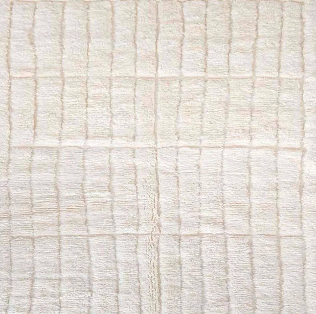 Handwoven Moroccan rug 2.5 x 1.5 m