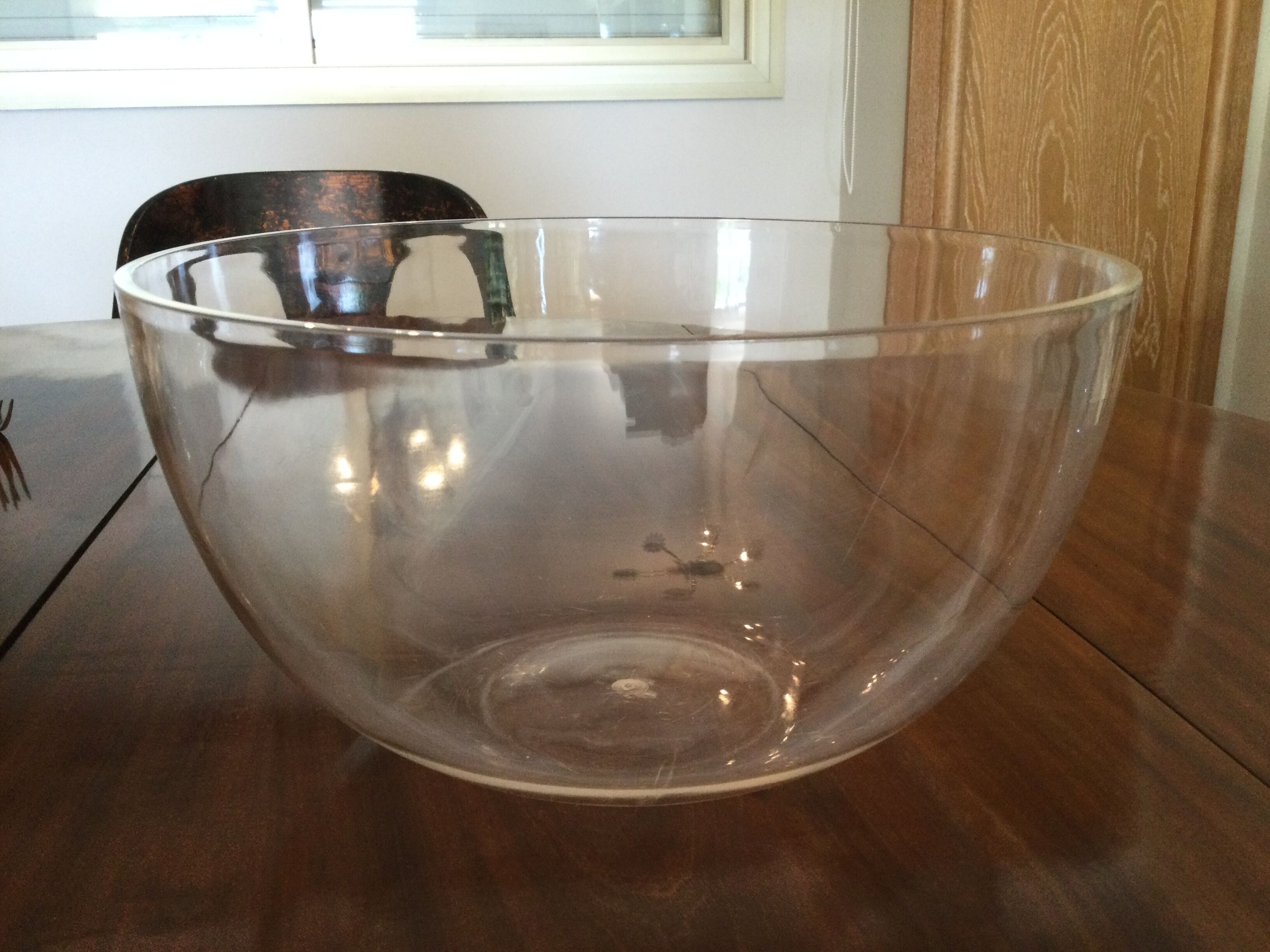 salad bowl in acrilyque