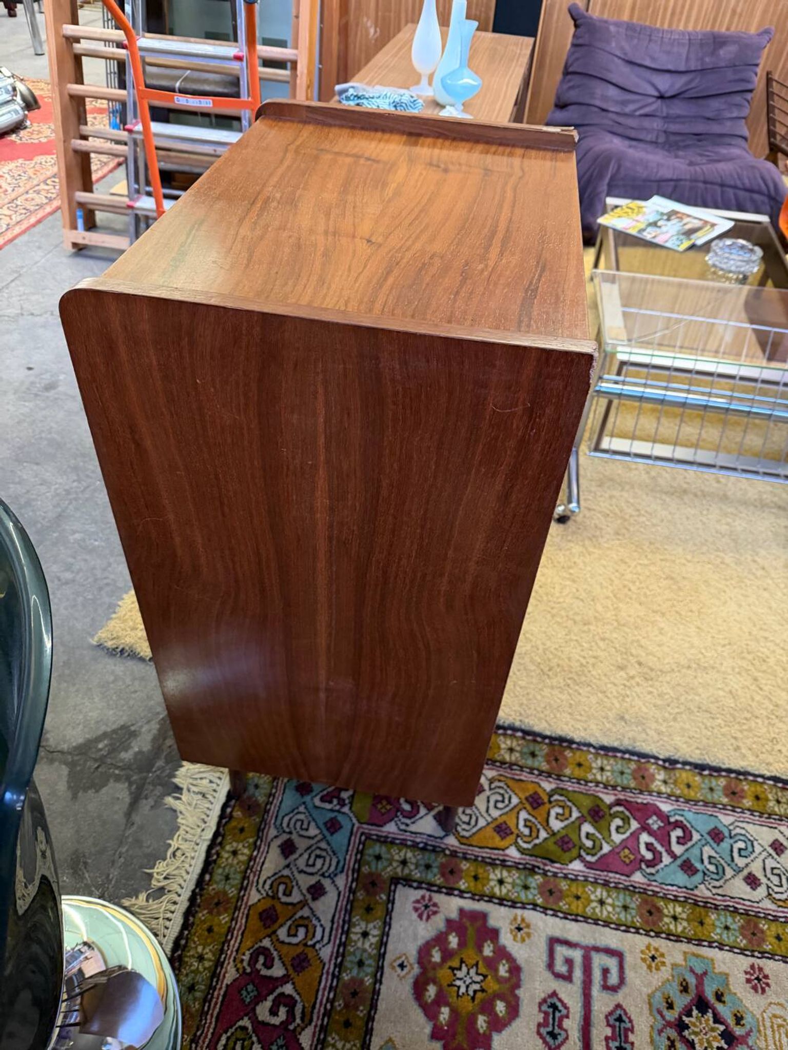 Chest of drawers with 5 drawers from the 1950s