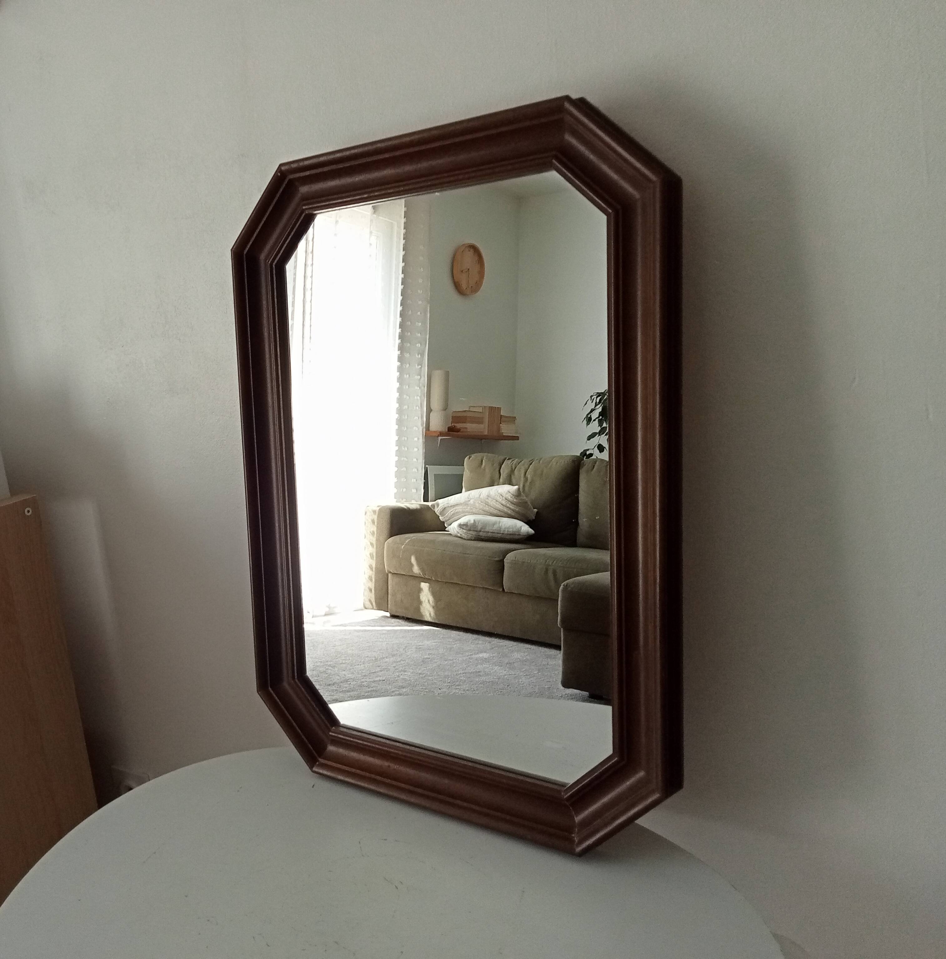 Vintage octagonal mirror from the 70s/80s.
