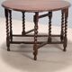 Petite table ancienne en chêne teinté noyer, Angleterre, XIXe siècle