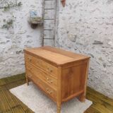 Old chest of drawers