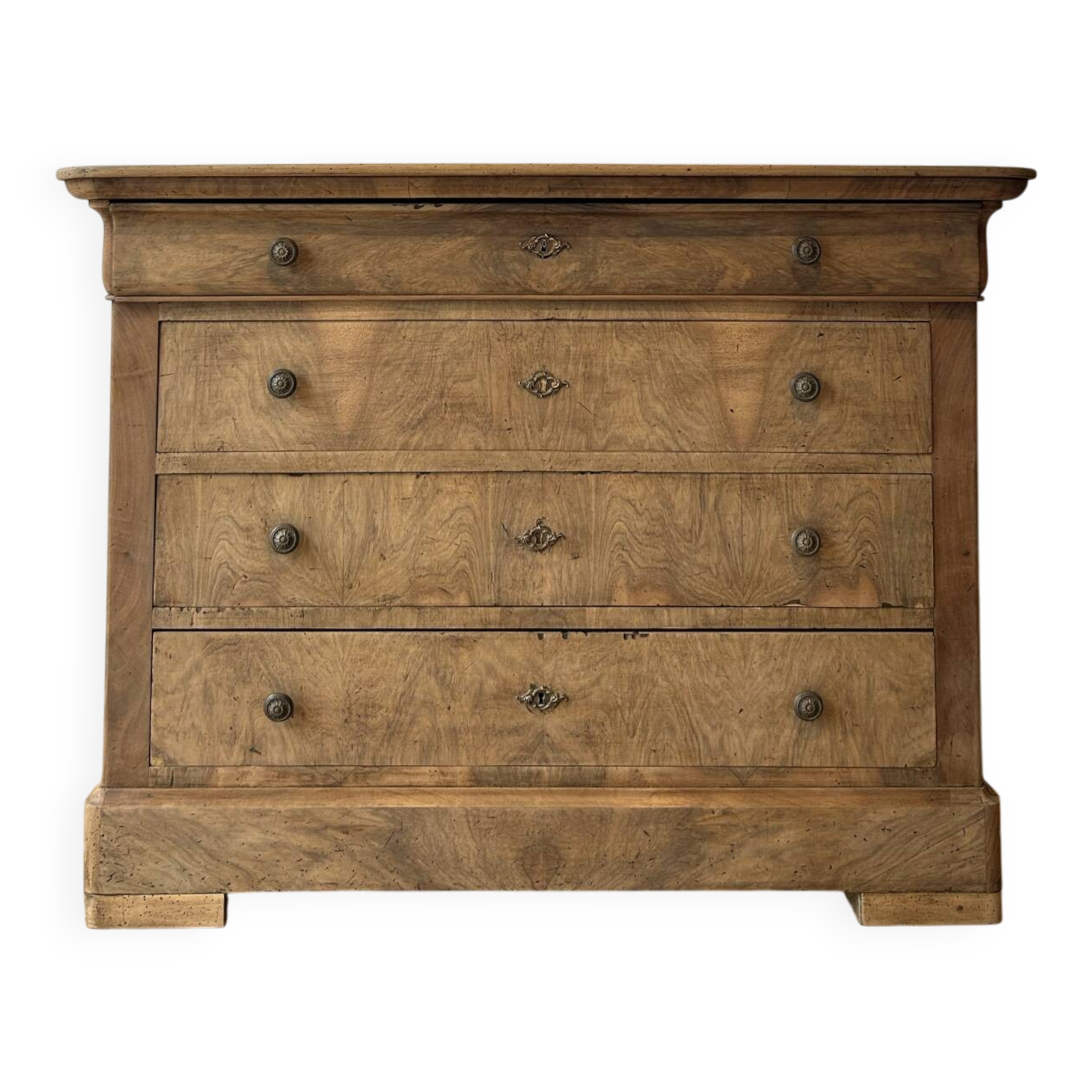Antique chest of drawers