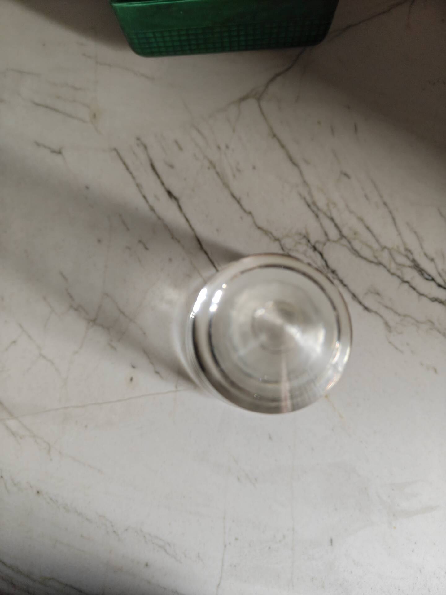 Wine carafe