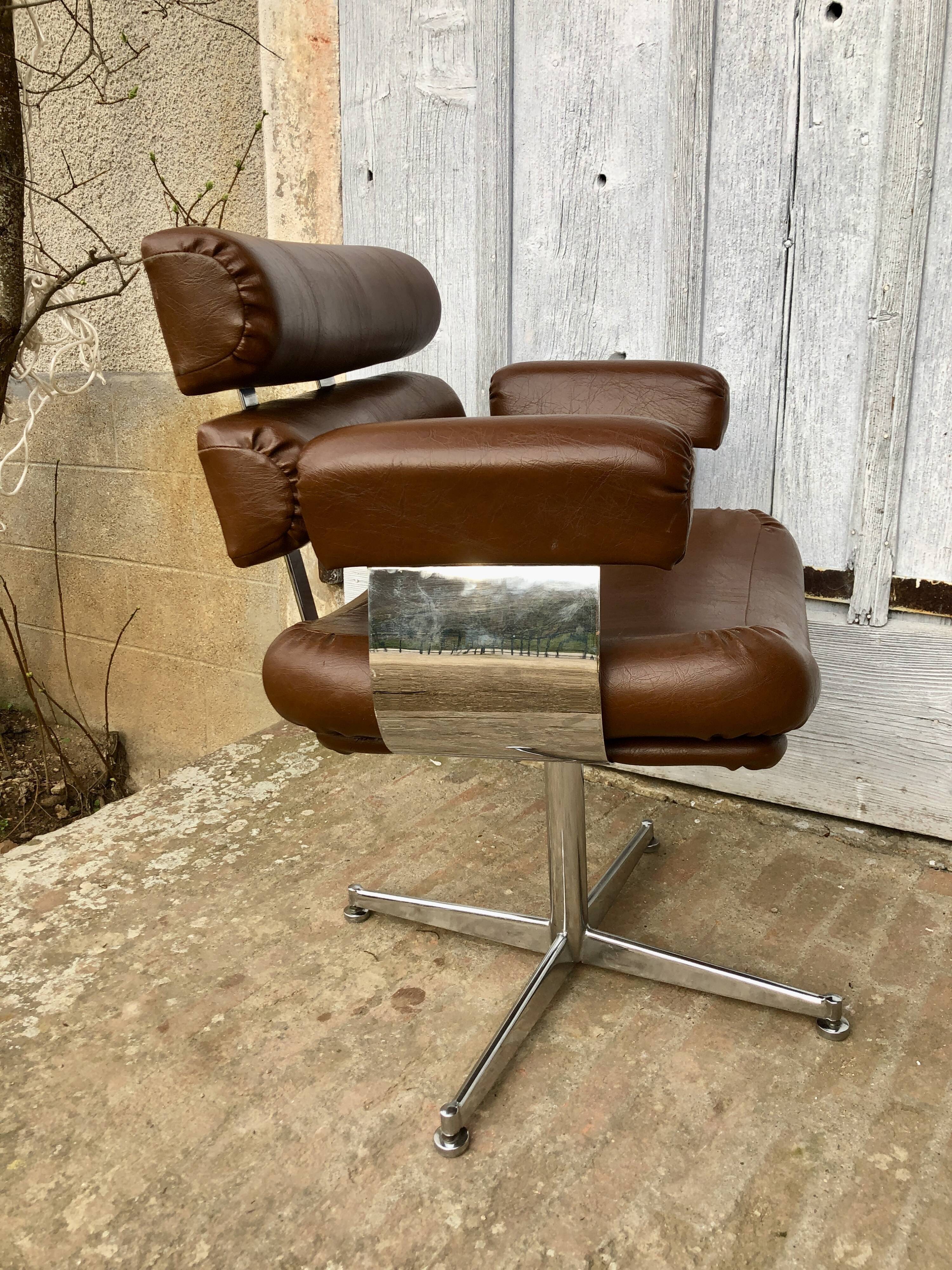 Fauteuil de coiffeur en chrome et skaï marron