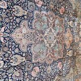 Kashmir silk carpet 273x373 cm