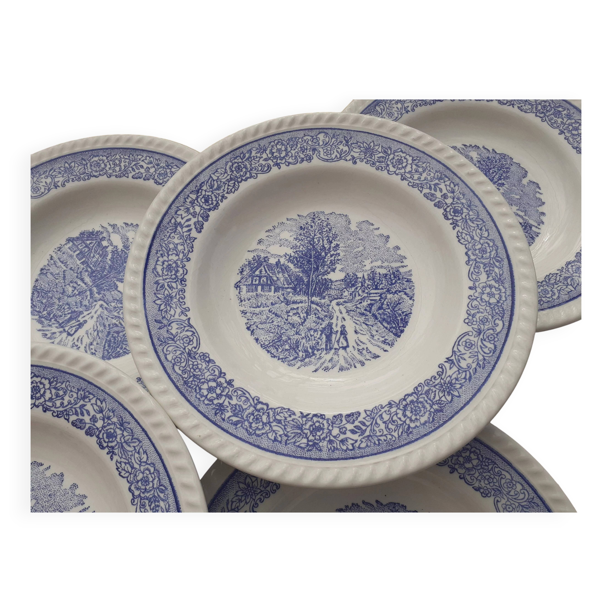 Set of 6 vintage English style soup plates