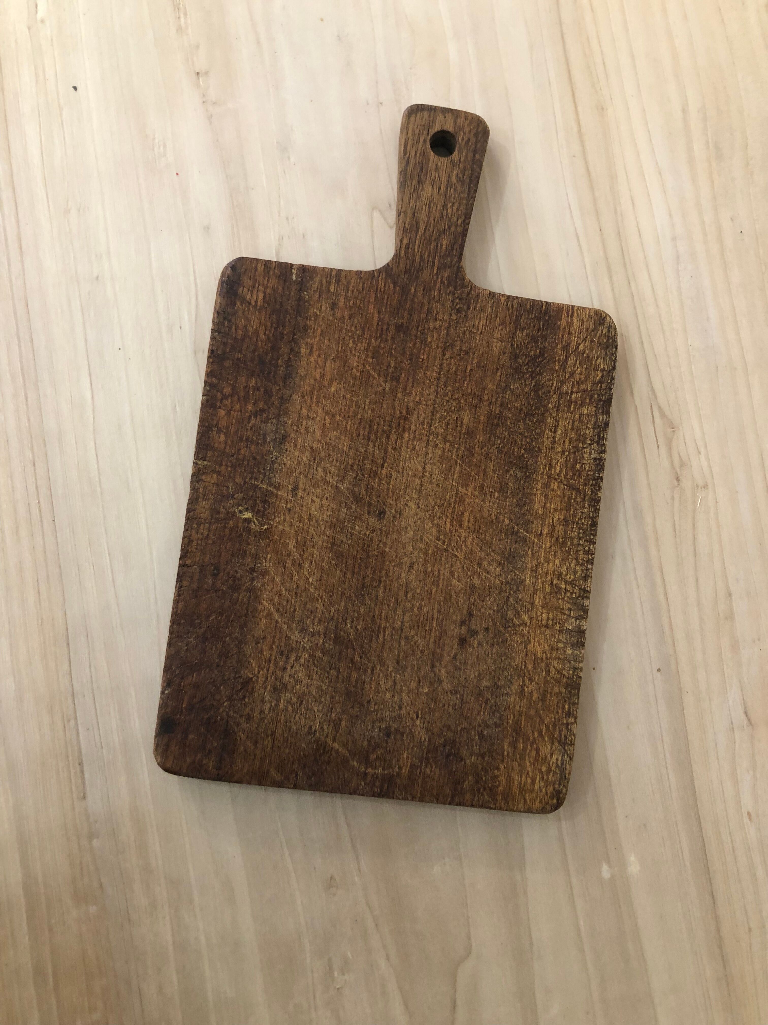Wooden cutting board