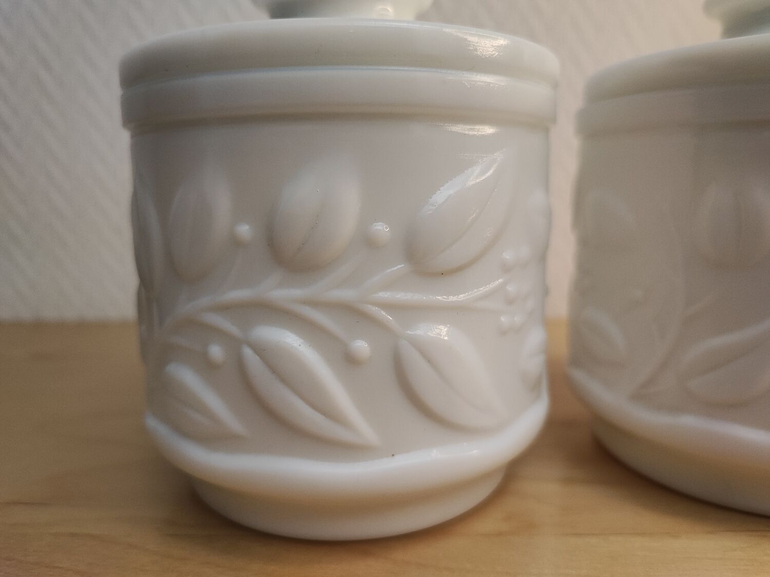 Pots en verre opale