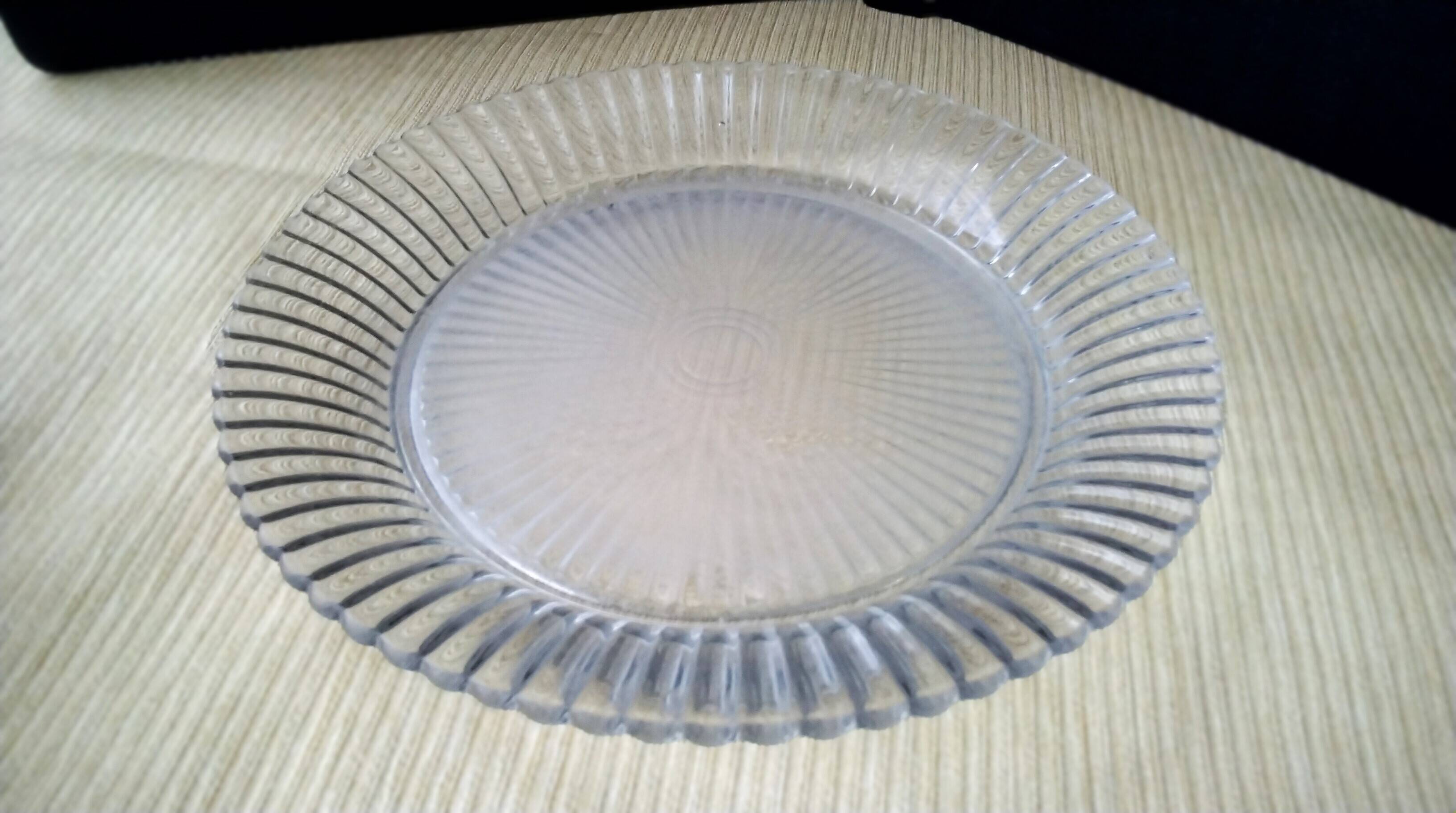 Cloche à fromage sur son plateau Val Saint Lambert