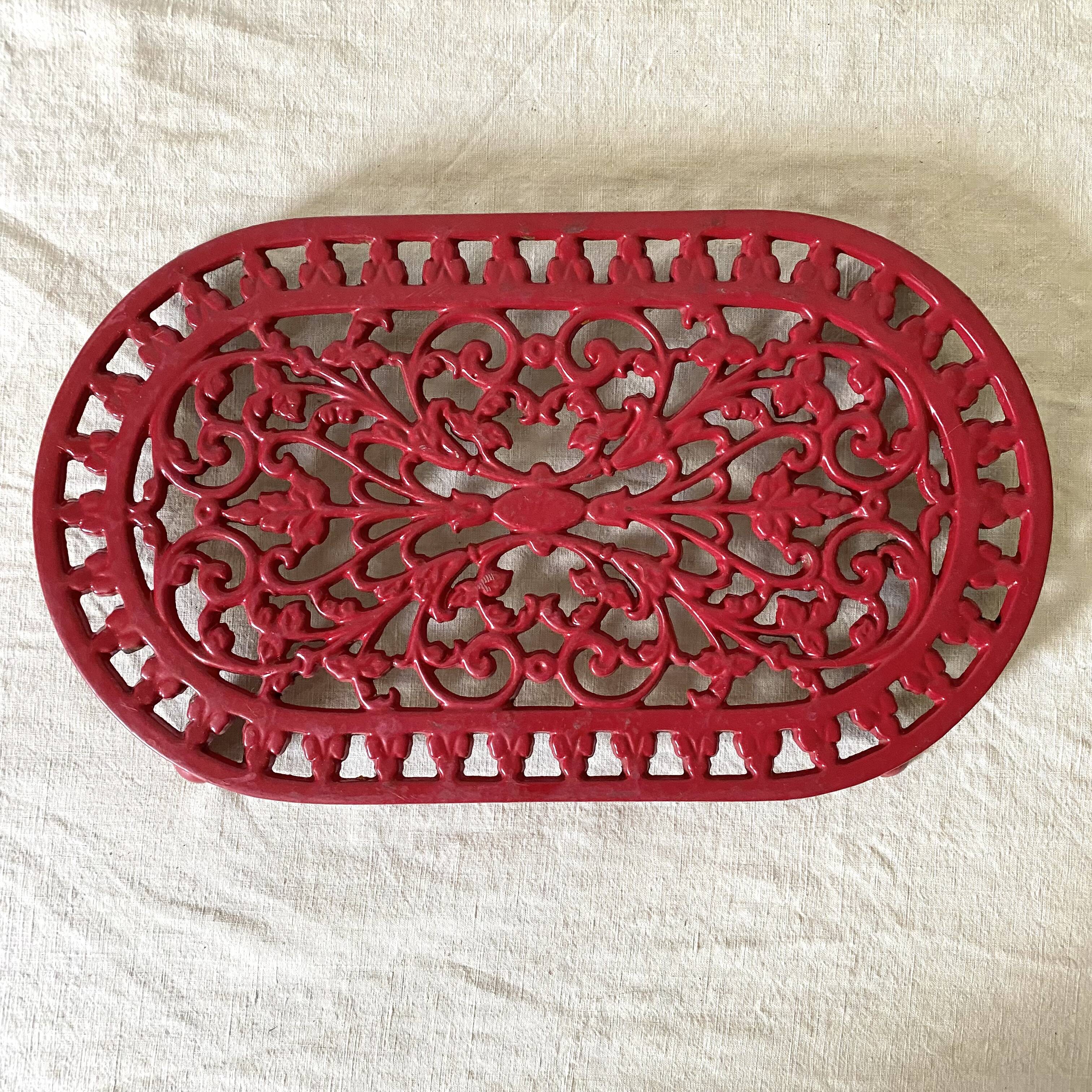 Oval cast iron trivet