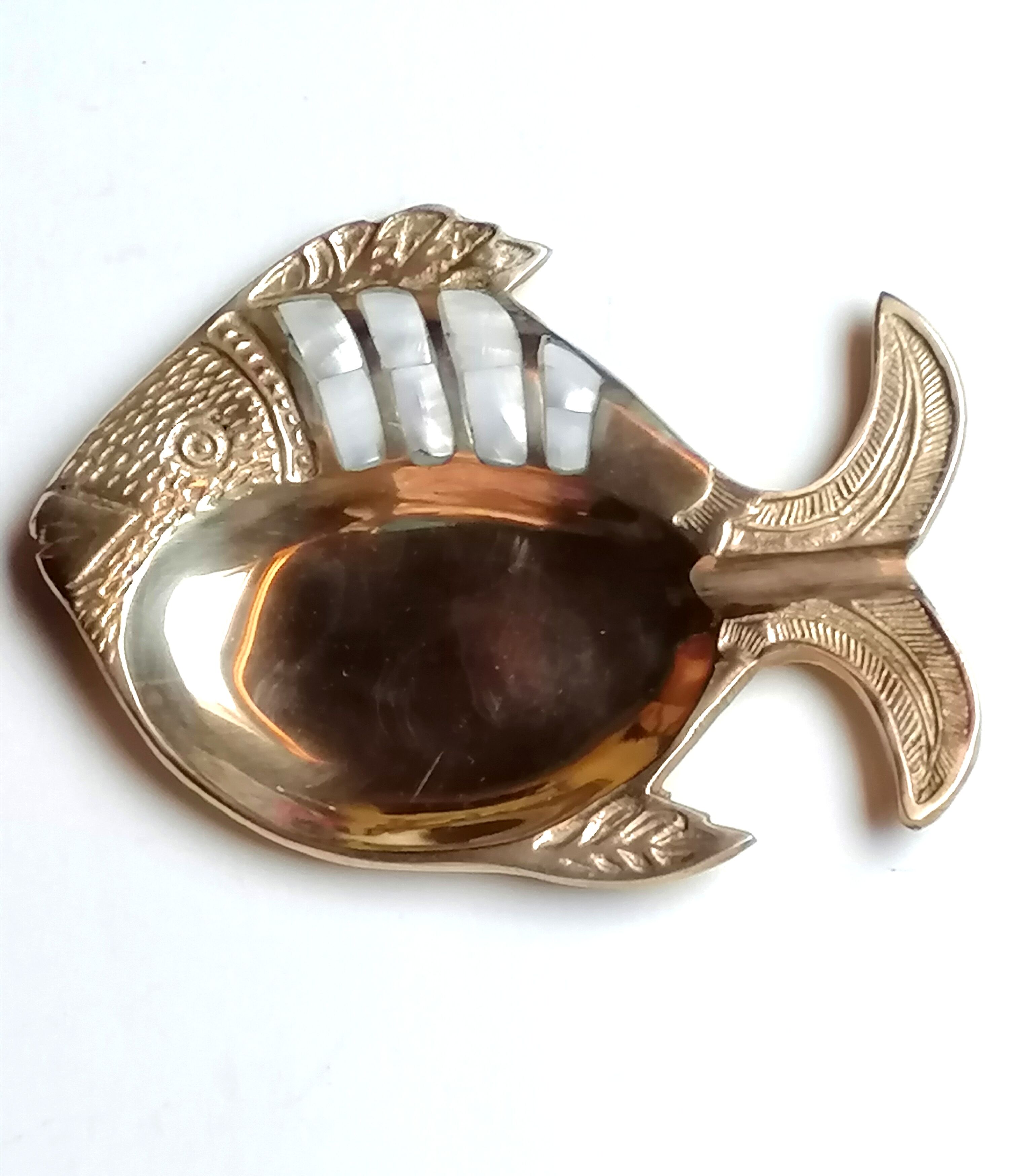 Empty pocket brass fish and mother-of-pearl