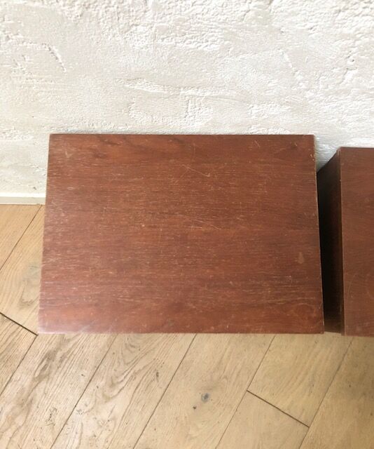 2 vintage bedside tables