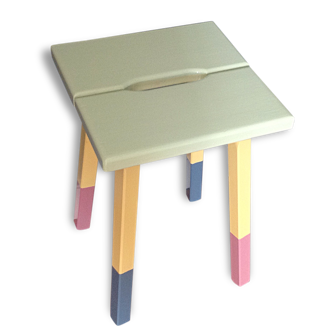 Stool a lot of attitude!