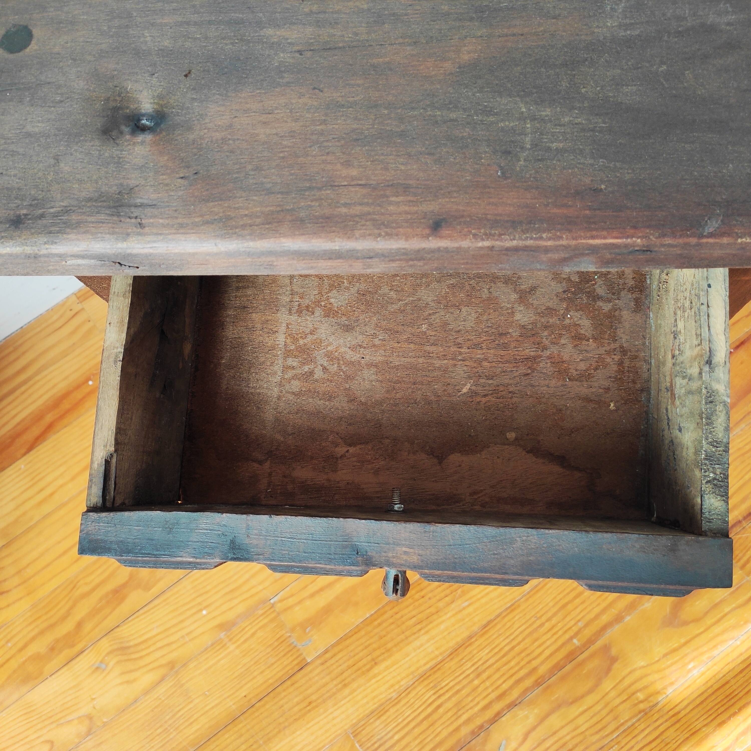 Brutalist pair of bedside tables, 1950.