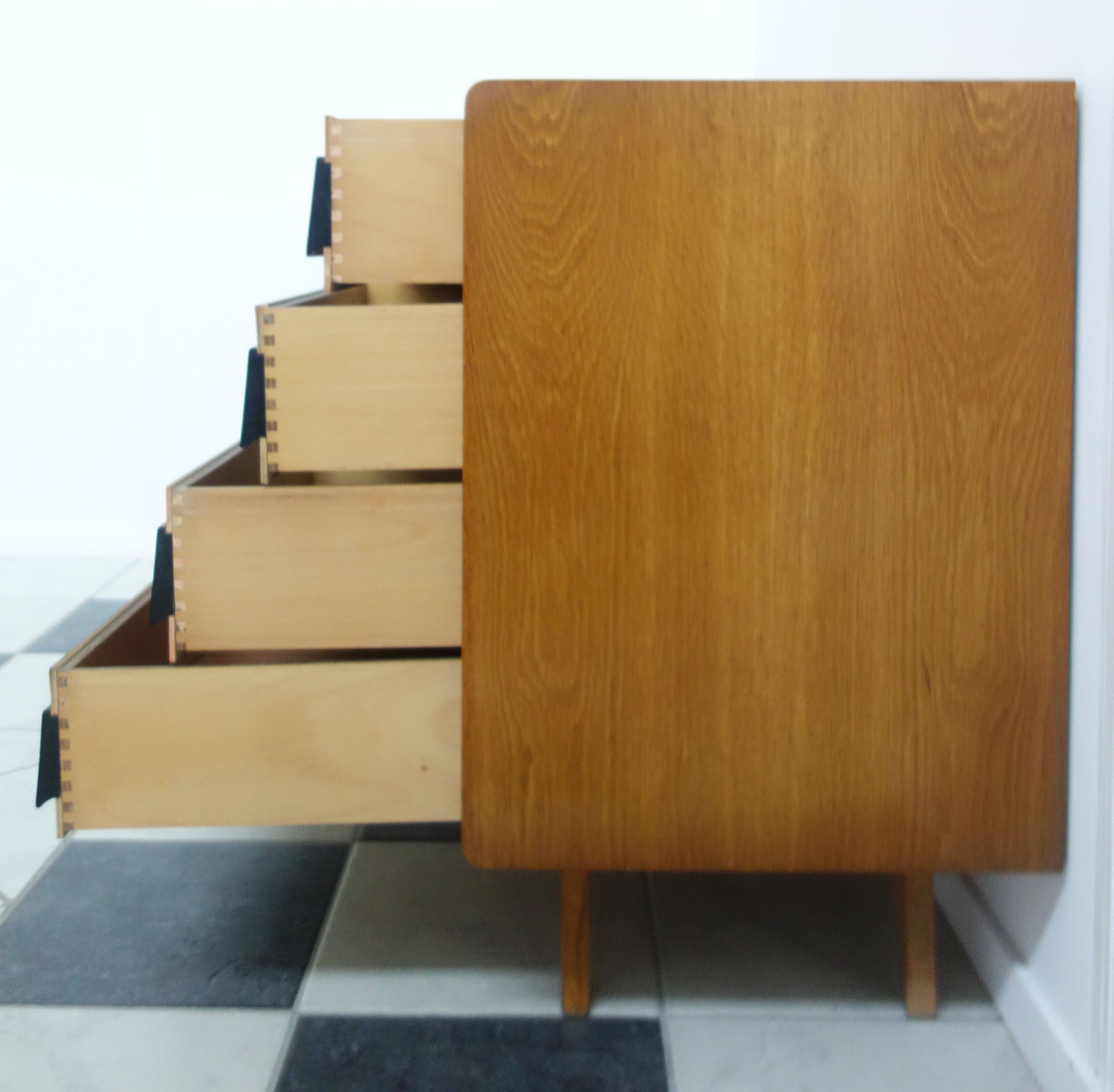 Commode rose Jiri Jiroutek U453 1962