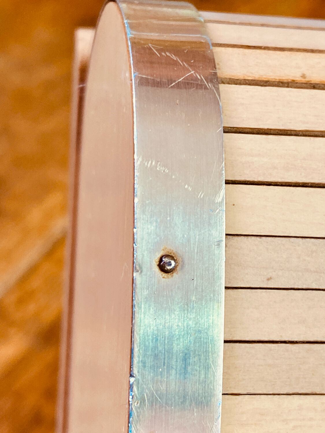 Sliding lid cigarette or cigarillo box